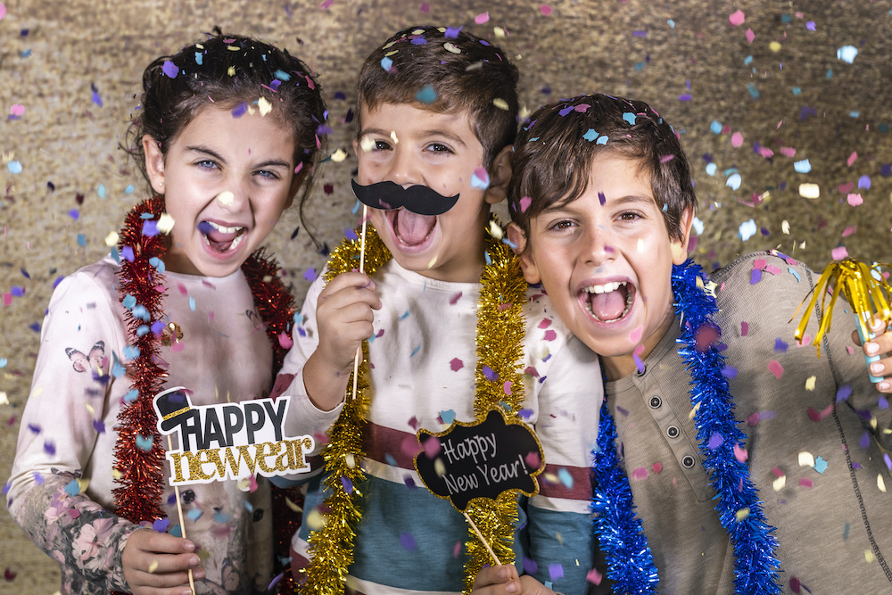 5-tips-for-celebrating-new-year-s-with-kids-monkey-joe-s